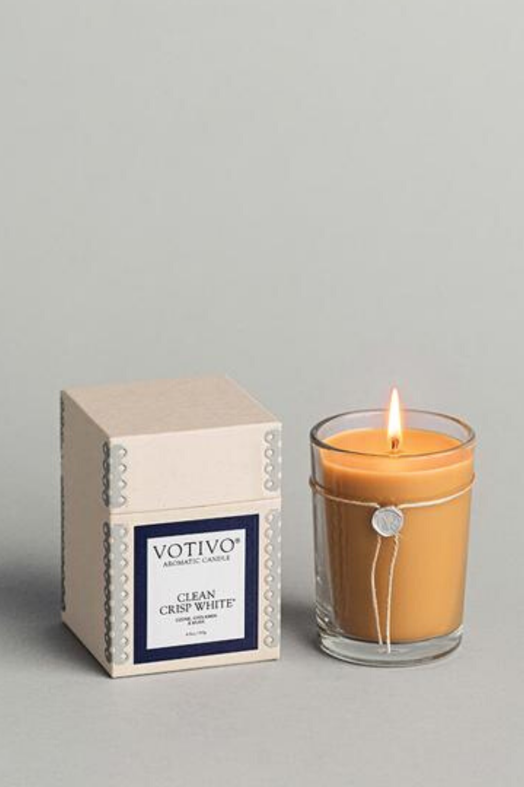 Votivo Aromatic Candle Clean Crisp White - Thumbnail 2